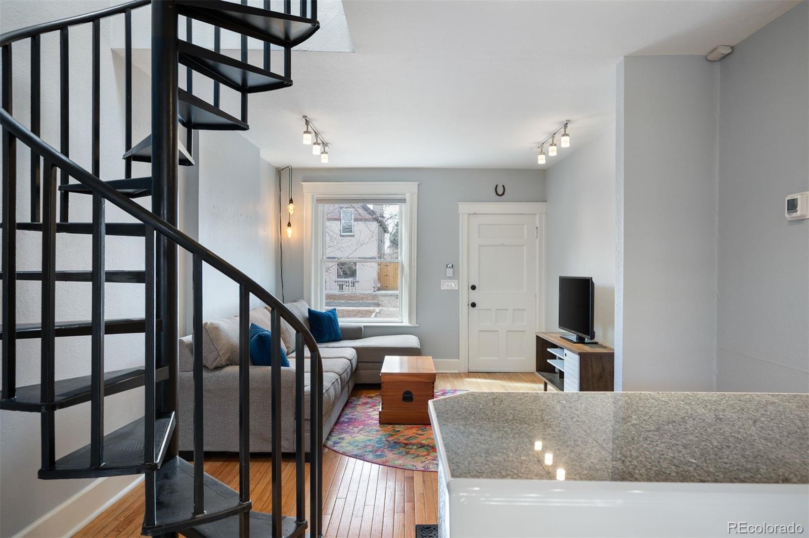 MLS Image #9 for 62 s bannock street,denver, Colorado