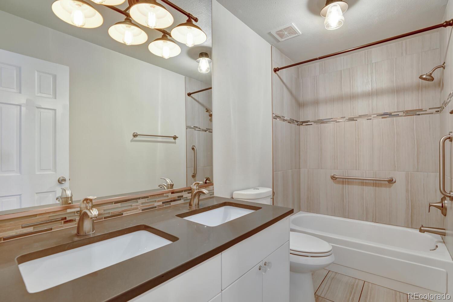 MLS Image #15 for 7699 e mineral place,centennial, Colorado