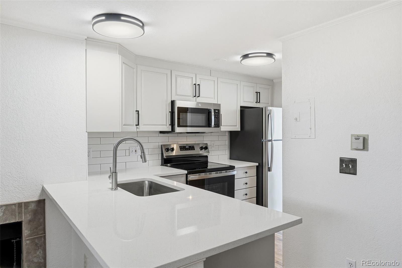 MLS Image #6 for 336 n grant street 310,denver, Colorado