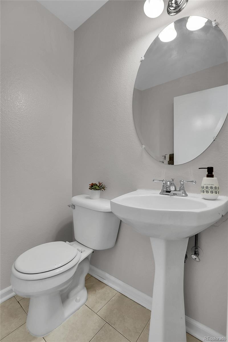 MLS Image #11 for 1288 s beeler court,denver, Colorado