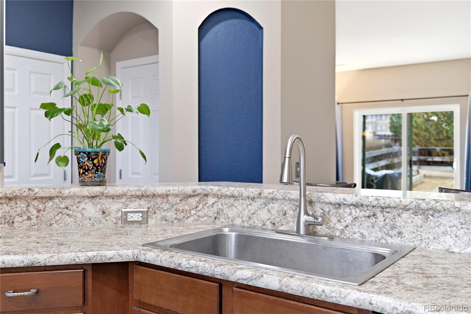 MLS Image #5 for 12761  ivanhoe street,thornton, Colorado