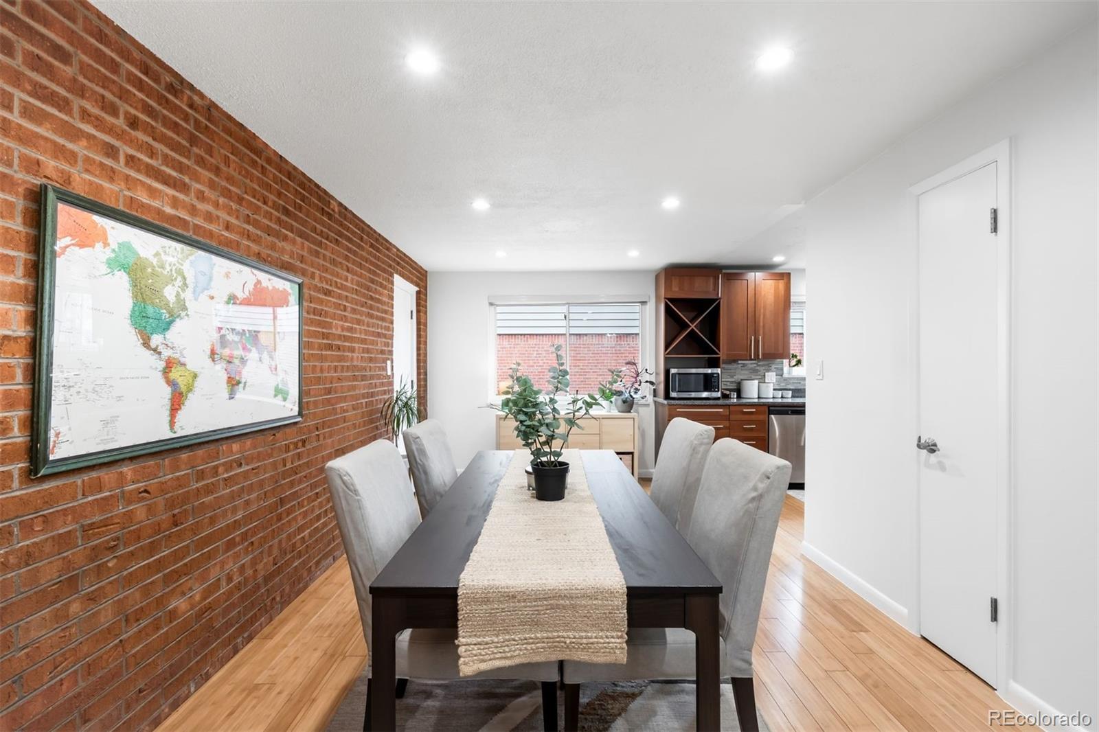 MLS Image #10 for 1448 s oneida street,denver, Colorado