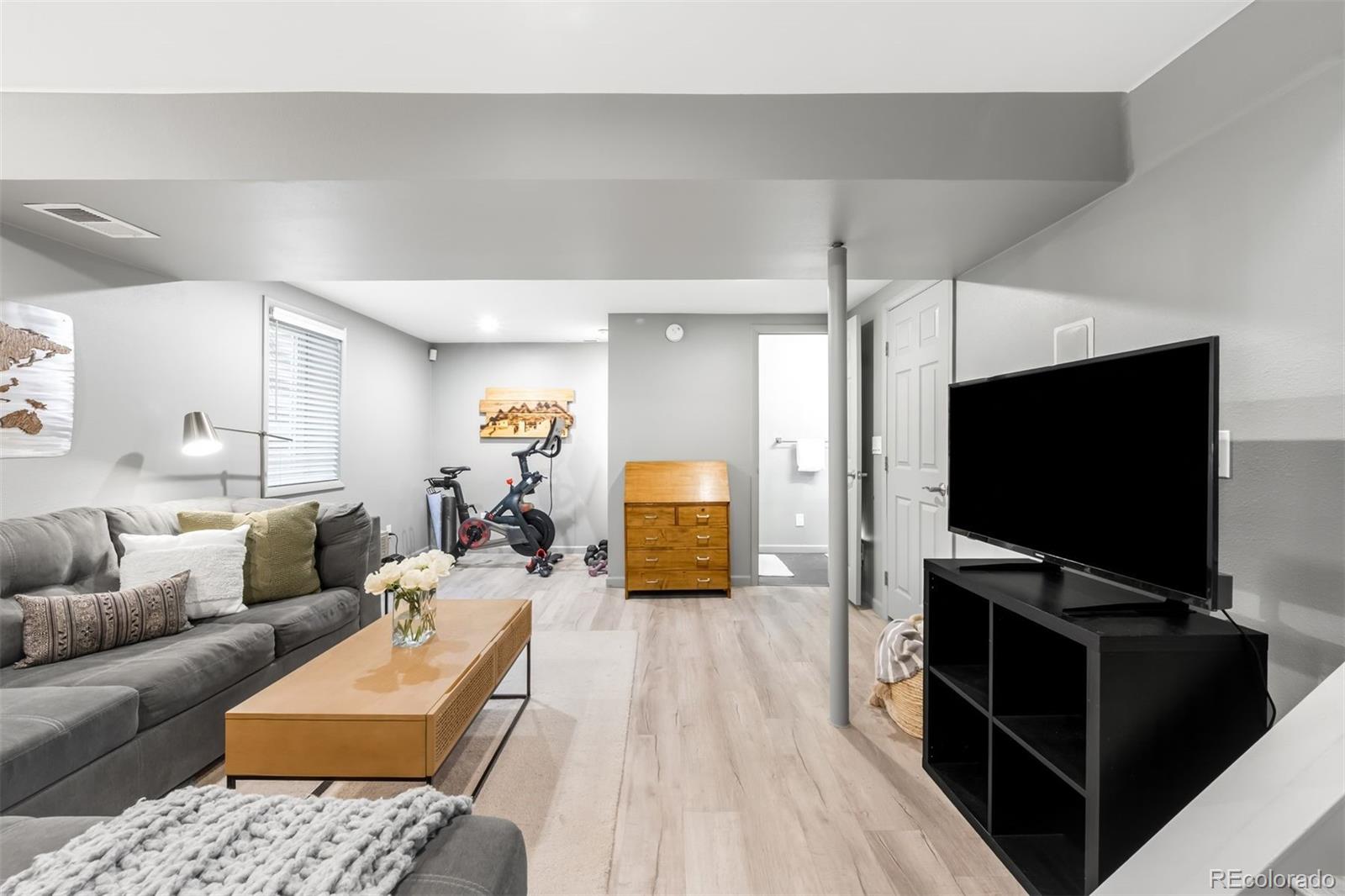 MLS Image #22 for 1448 s oneida street,denver, Colorado