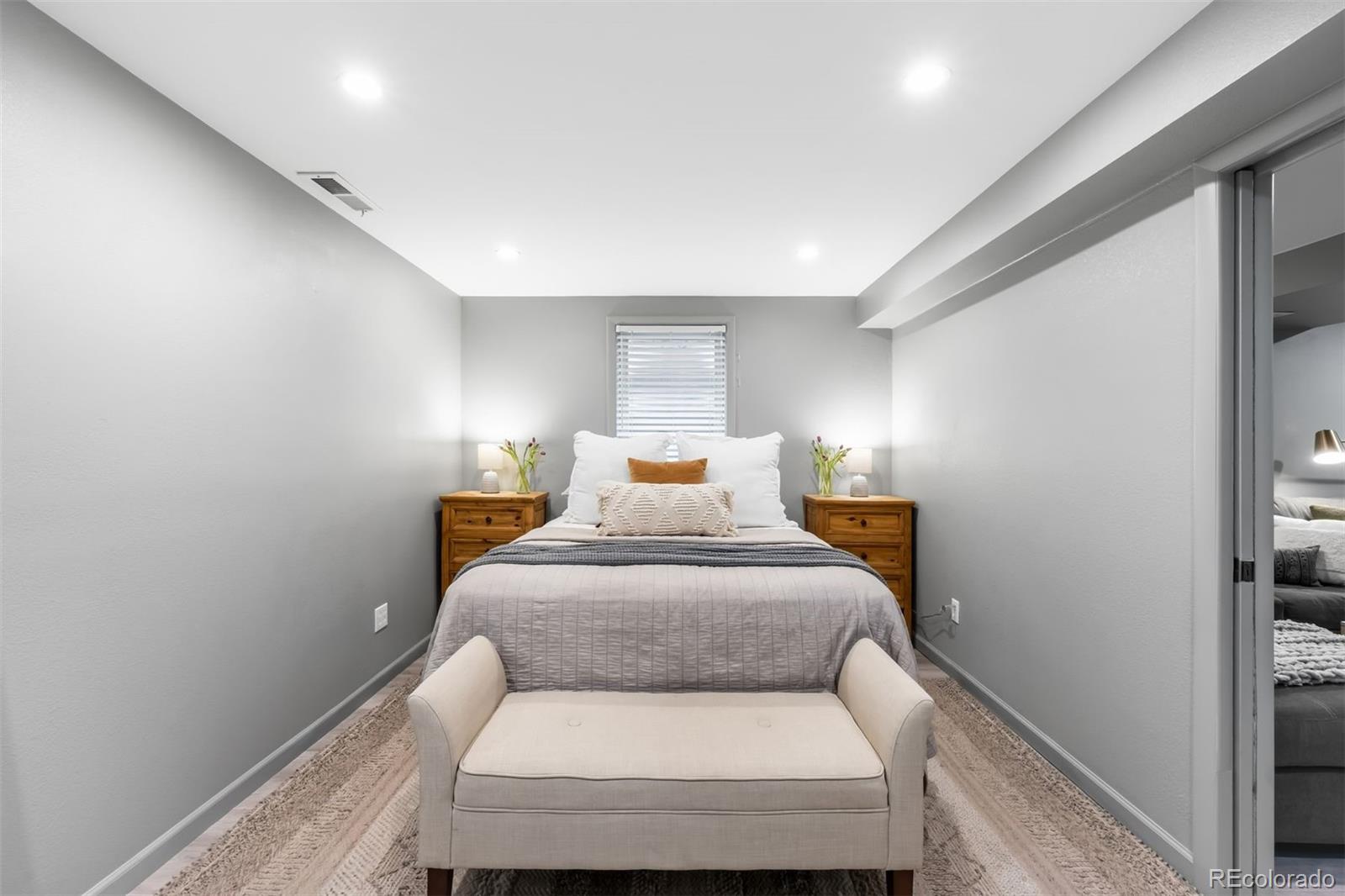 MLS Image #24 for 1448 s oneida street,denver, Colorado