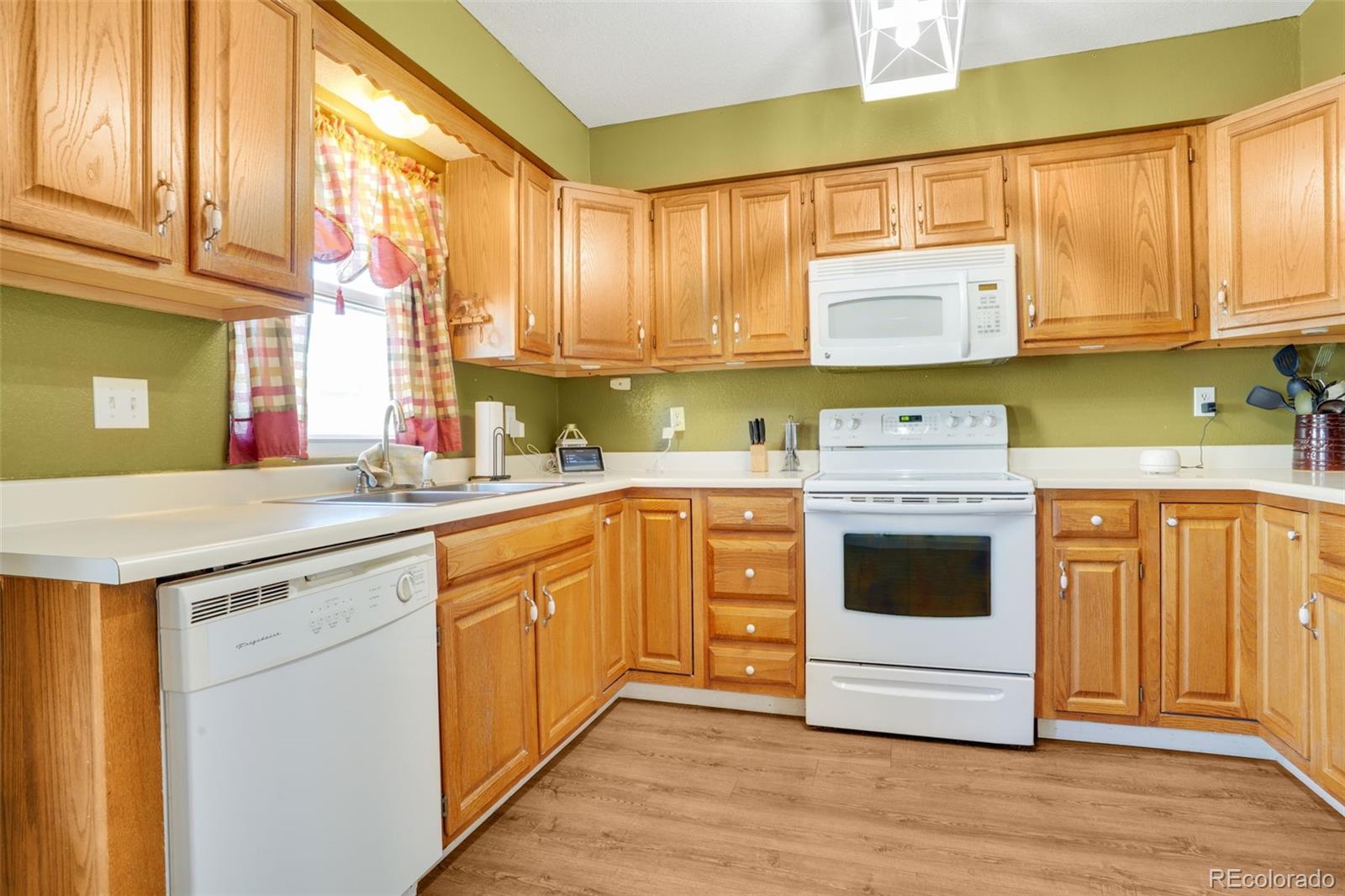 MLS Image #3 for 210  elm street,bennett, Colorado
