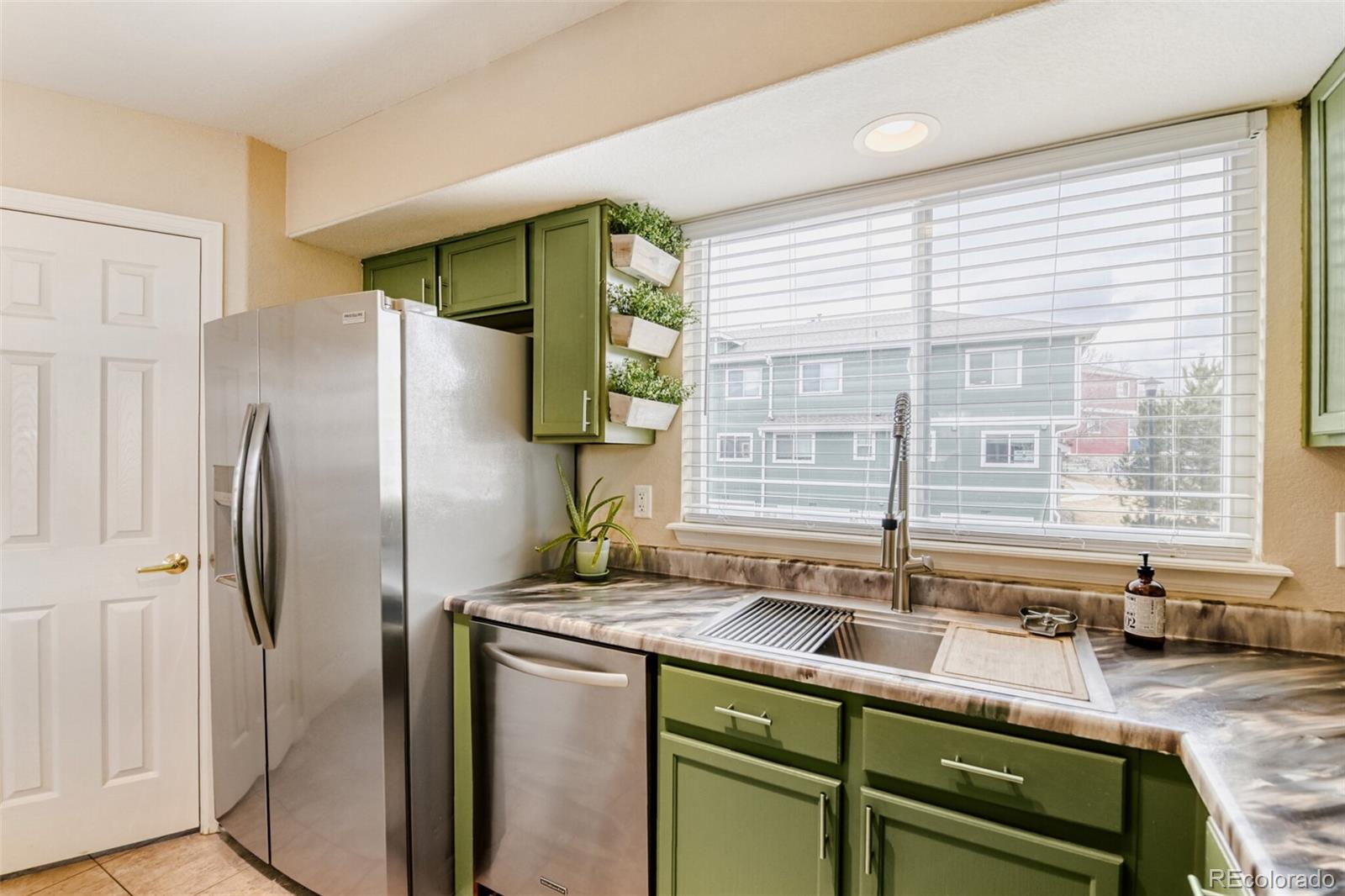 MLS Image #12 for 12078  leyden court ,brighton, Colorado