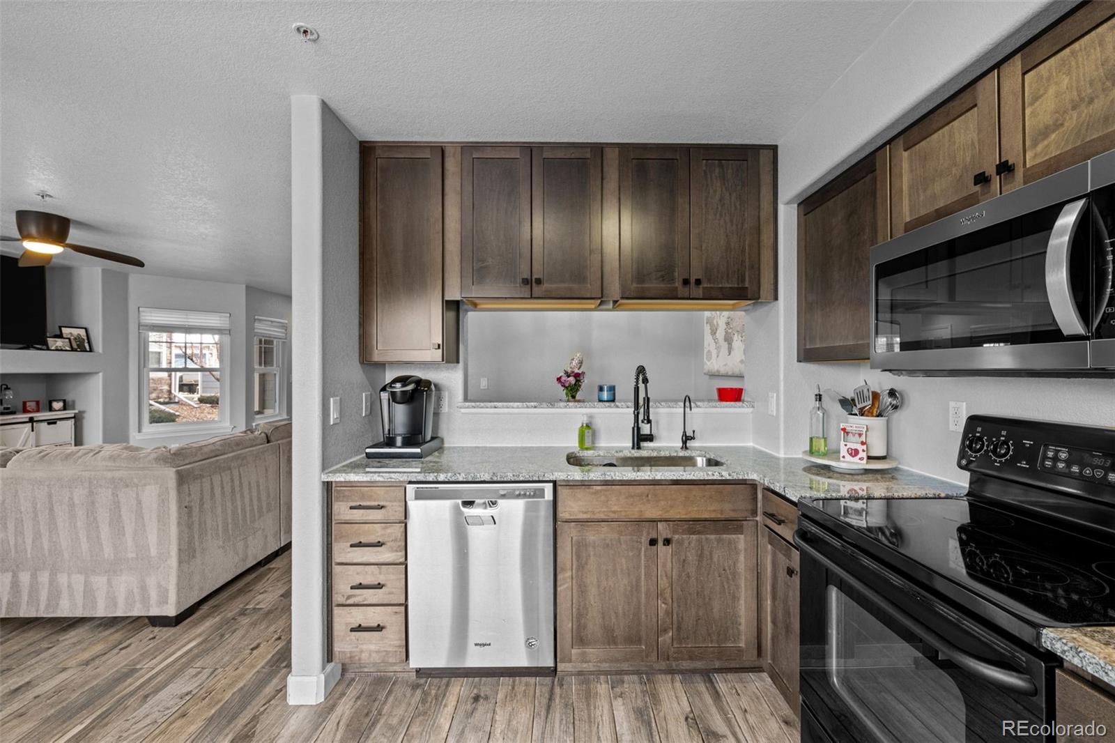MLS Image #10 for 23500 e alamo place,aurora, Colorado