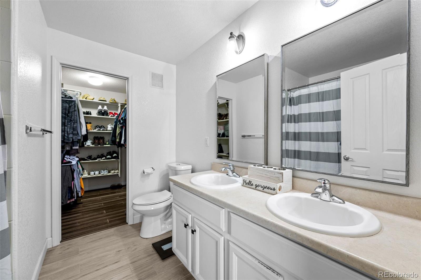 MLS Image #18 for 23500 e alamo place,aurora, Colorado