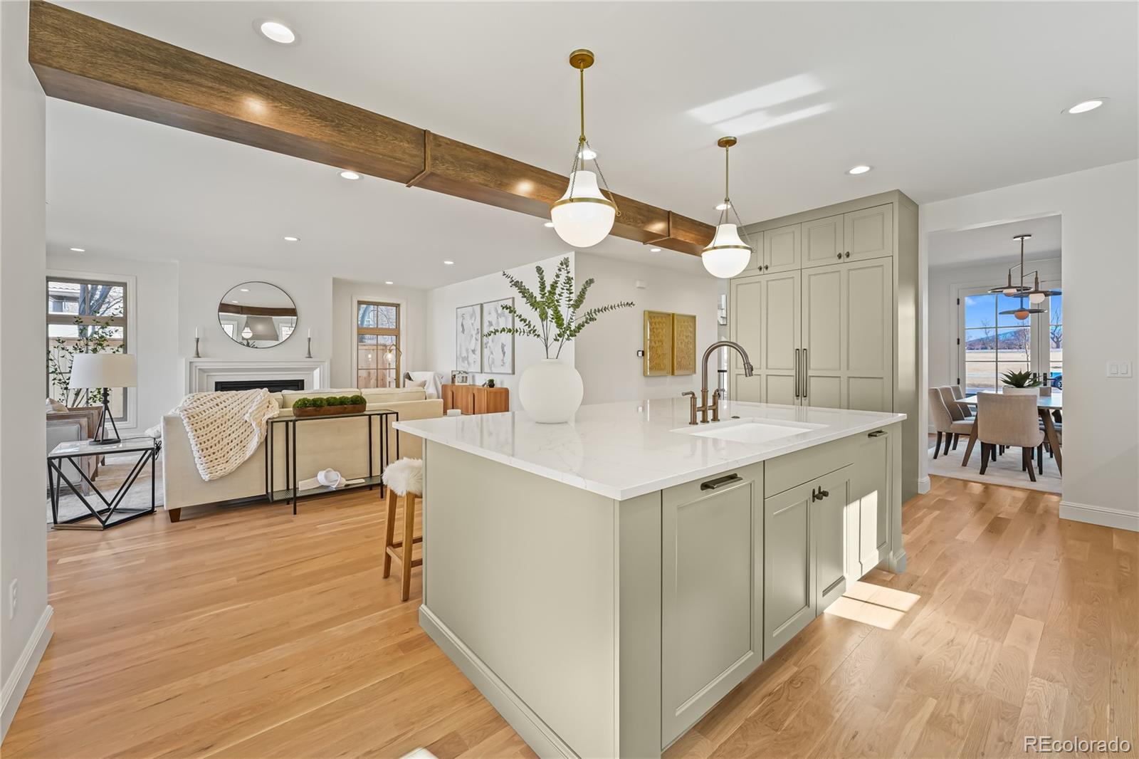 MLS Image #7 for 1135 s downing street,denver, Colorado