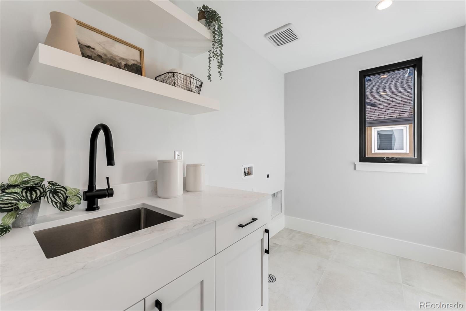 MLS Image #21 for 334  jackson street,denver, Colorado