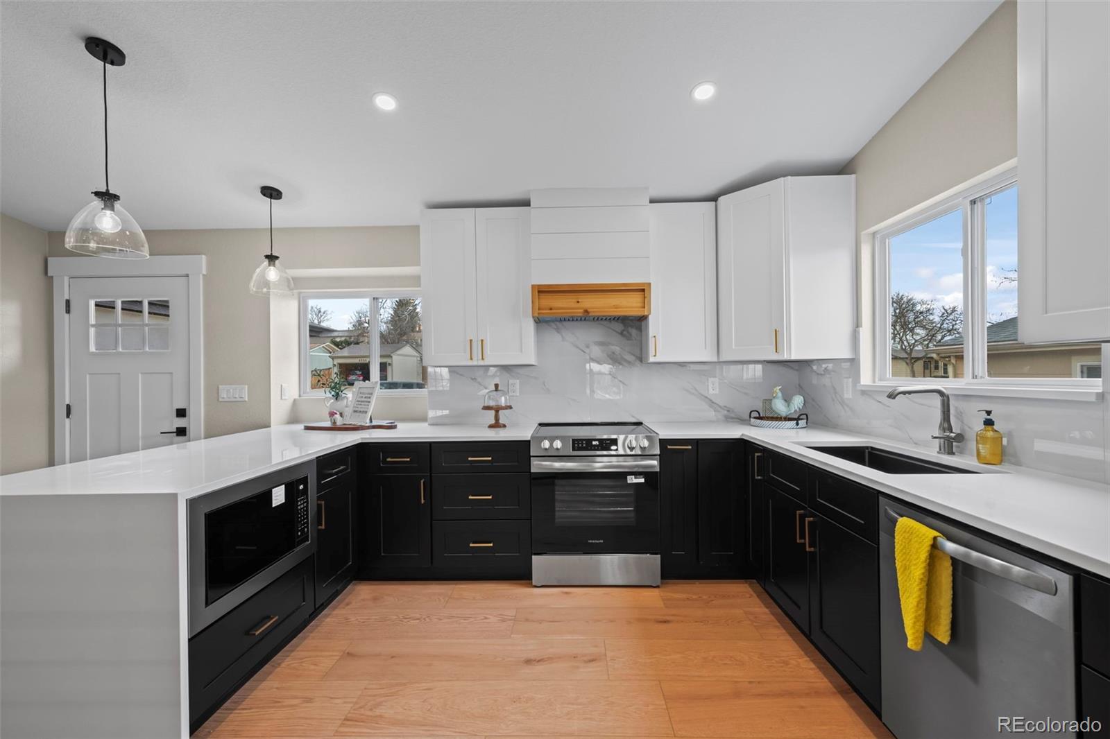 MLS Image #8 for 5730 w 74th avenue,arvada, Colorado