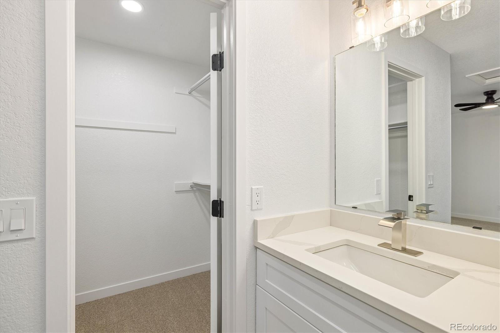 MLS Image #13 for 8612  carr loop,arvada, Colorado