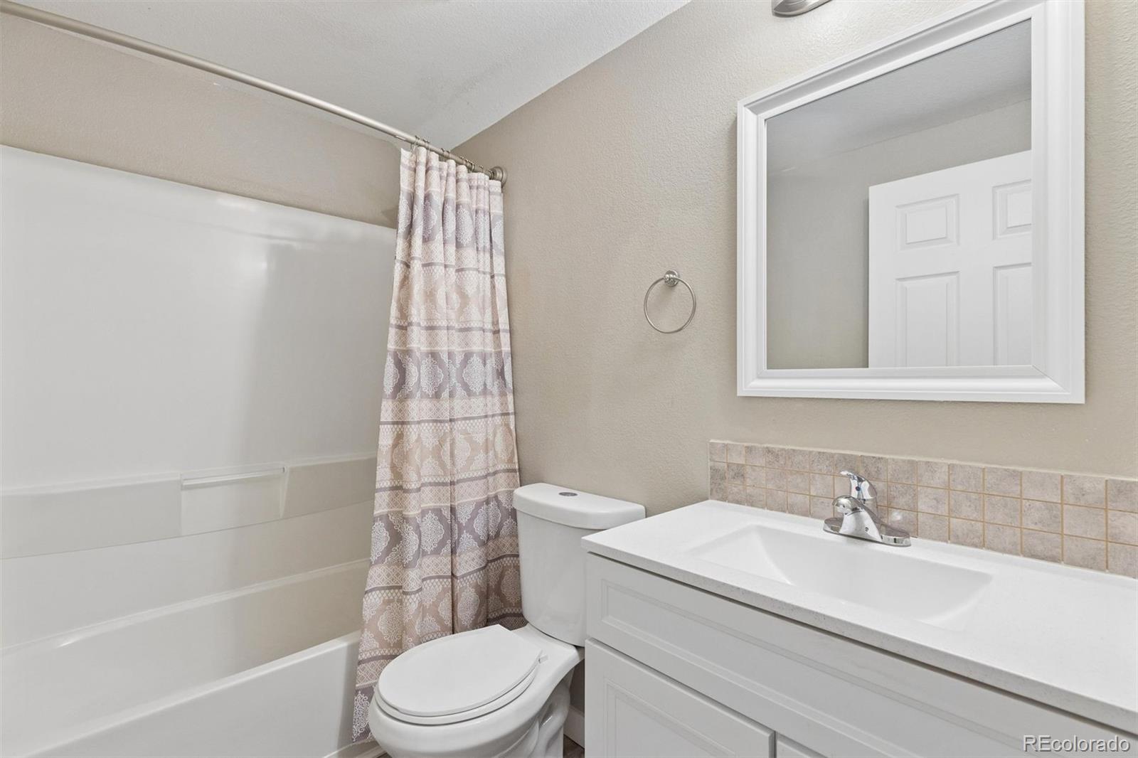 MLS Image #13 for 1060 s perry street,denver, Colorado