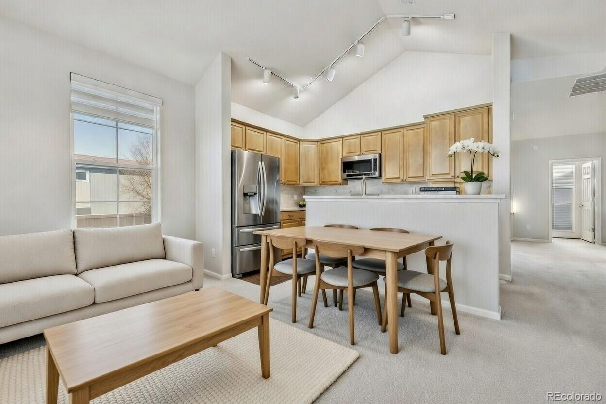 MLS Image #7 for 2250 s vaughn way,aurora, Colorado