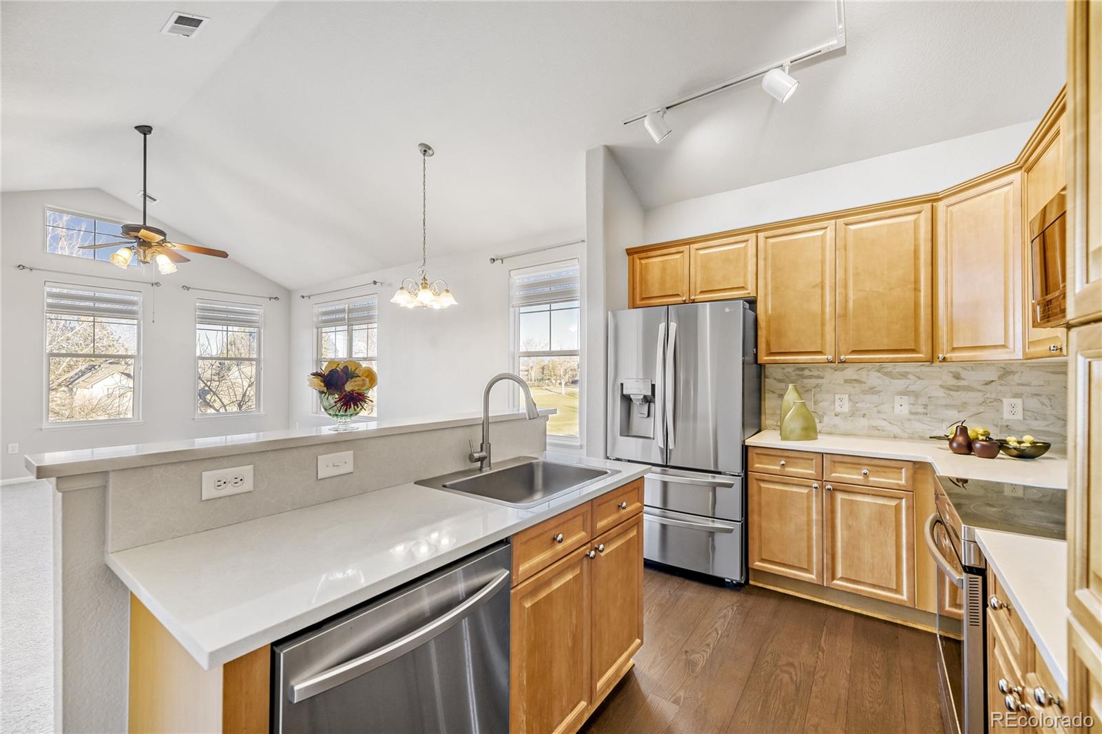 MLS Image #8 for 2250 s vaughn way,aurora, Colorado