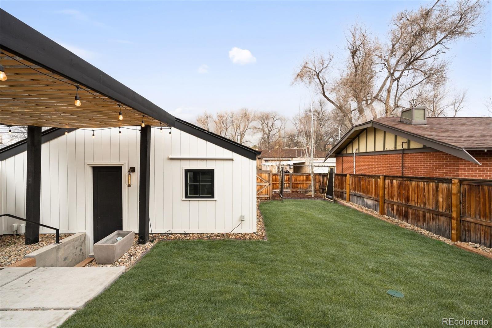 MLS Image #38 for 507 s high street,denver, Colorado