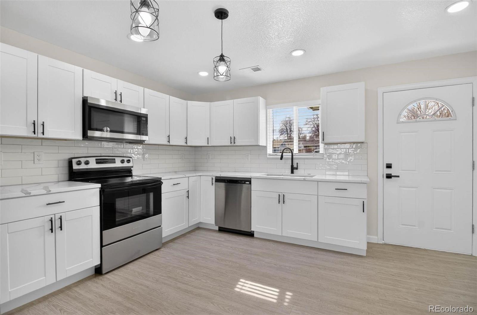 MLS Image #3 for 2111 w custer place,denver, Colorado