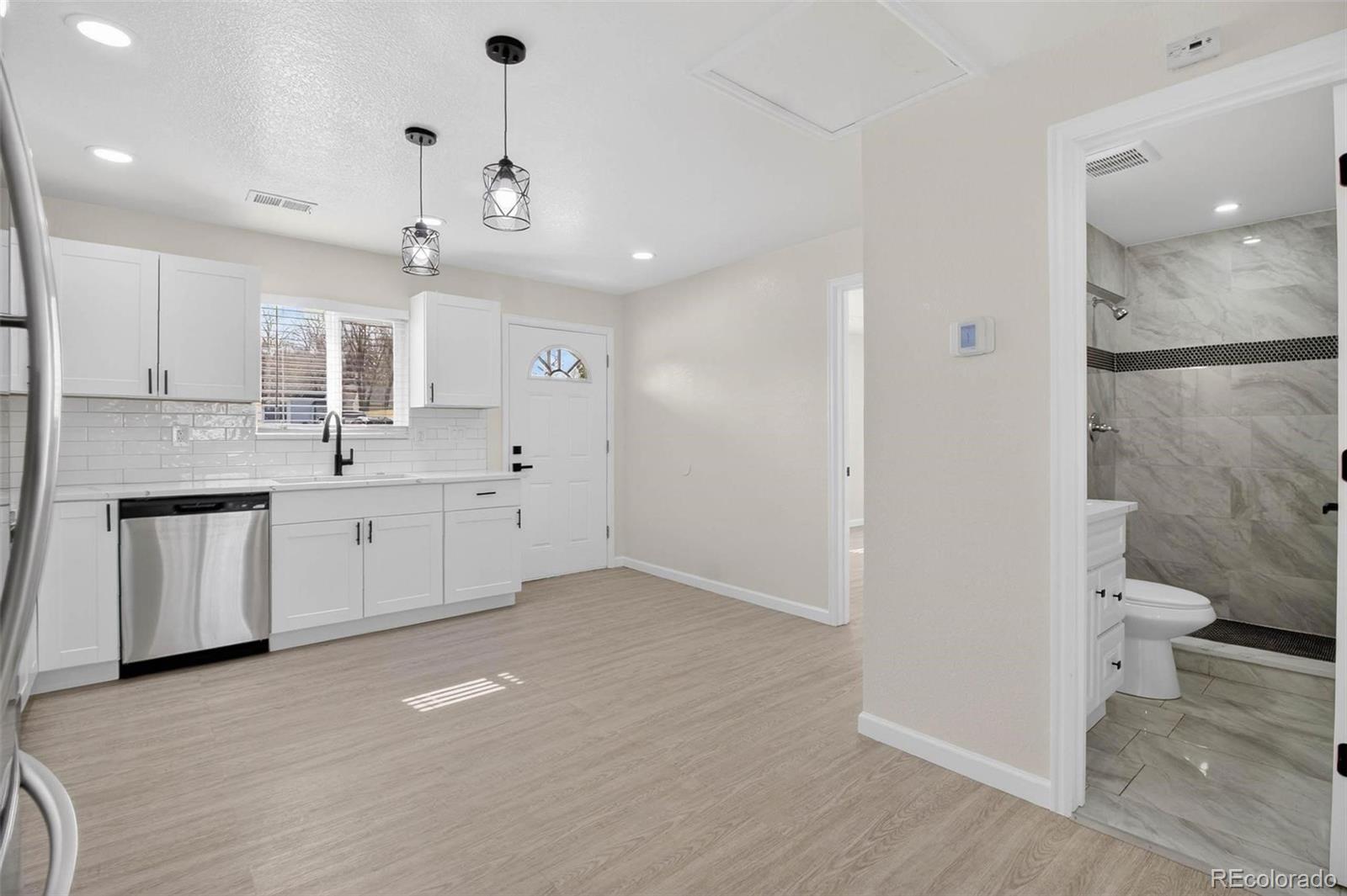 MLS Image #4 for 2111 w custer place,denver, Colorado