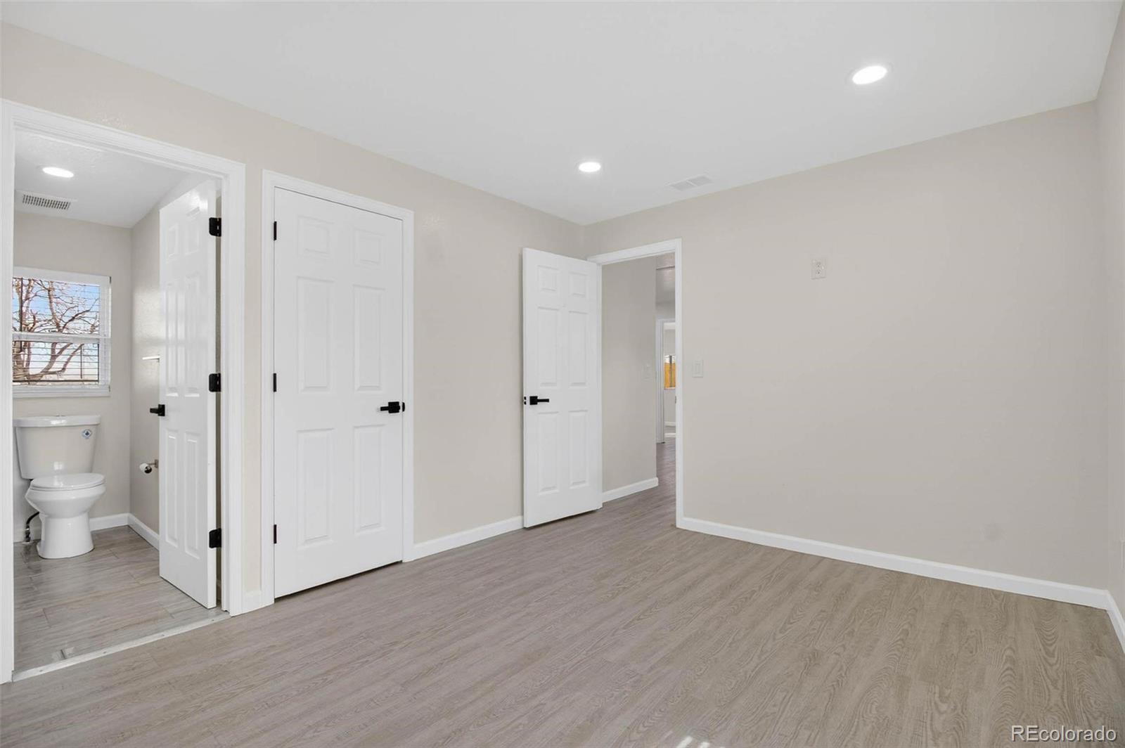MLS Image #8 for 2111 w custer place,denver, Colorado