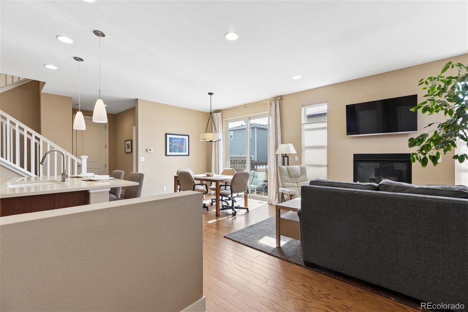 MLS Image #2 for 570 s vance street,lakewood, Colorado