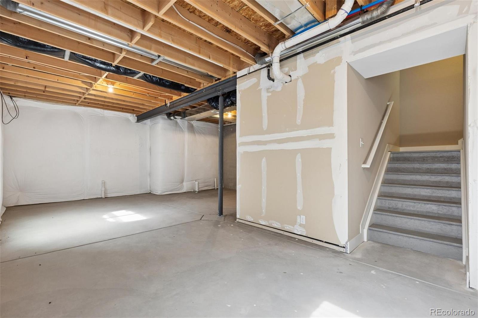 MLS Image #20 for 570 s vance street,lakewood, Colorado