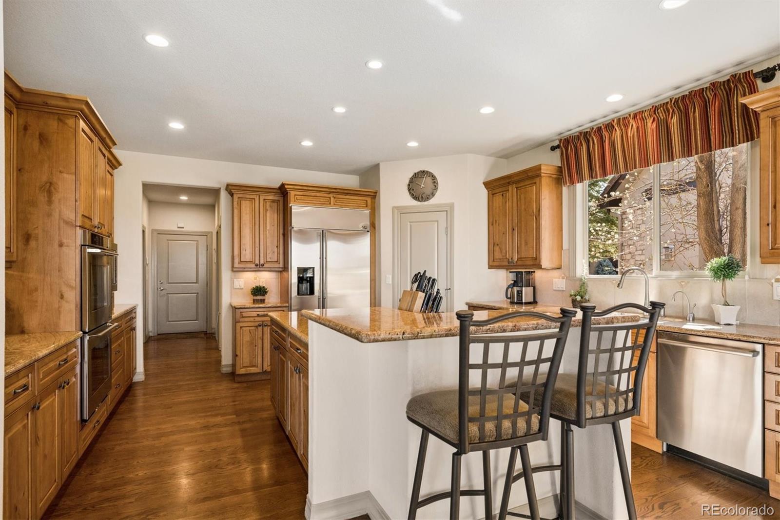 MLS Image #7 for 6893 s netherland way,aurora, Colorado