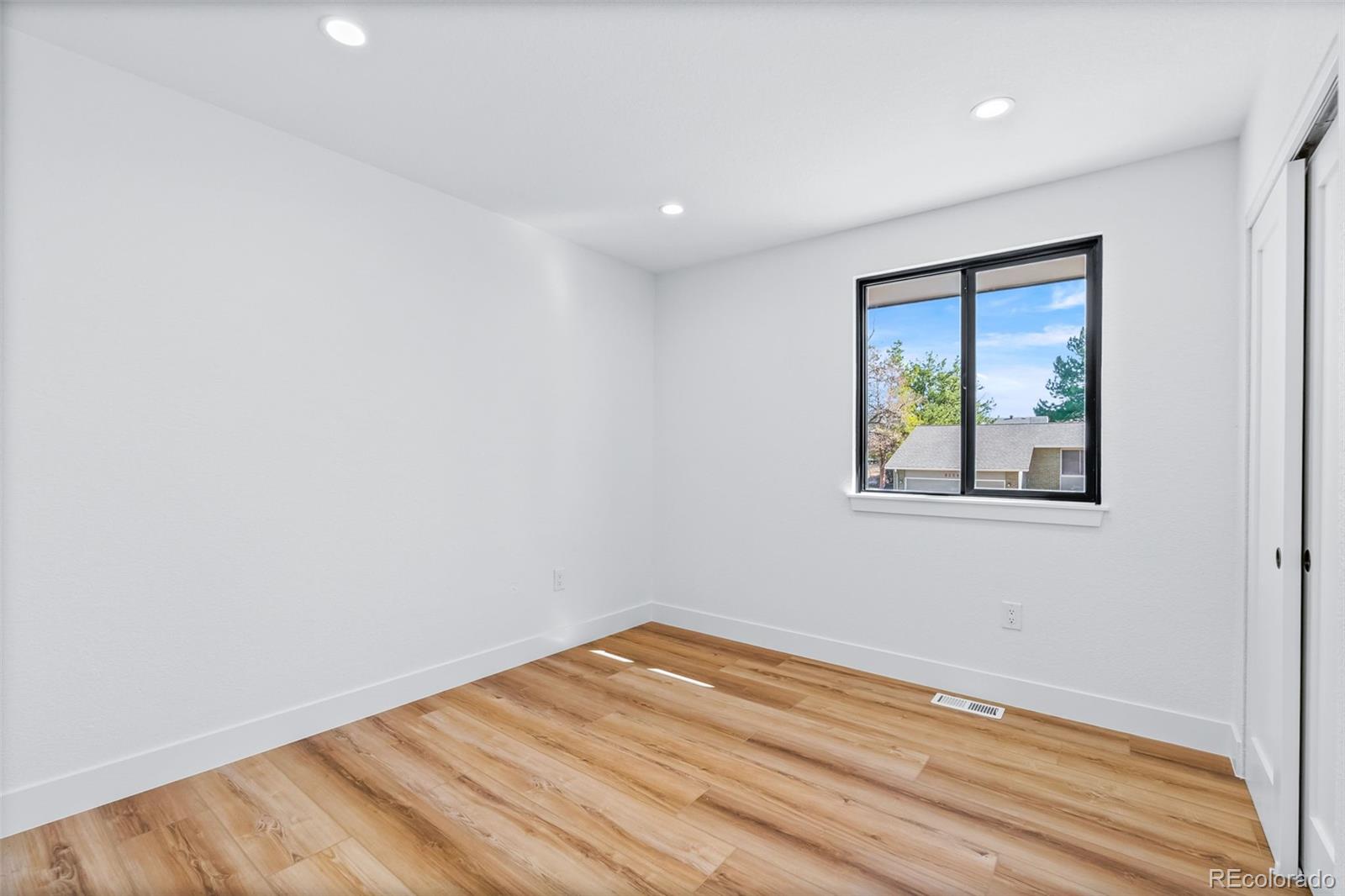 MLS Image #13 for 8243  everett way,arvada, Colorado