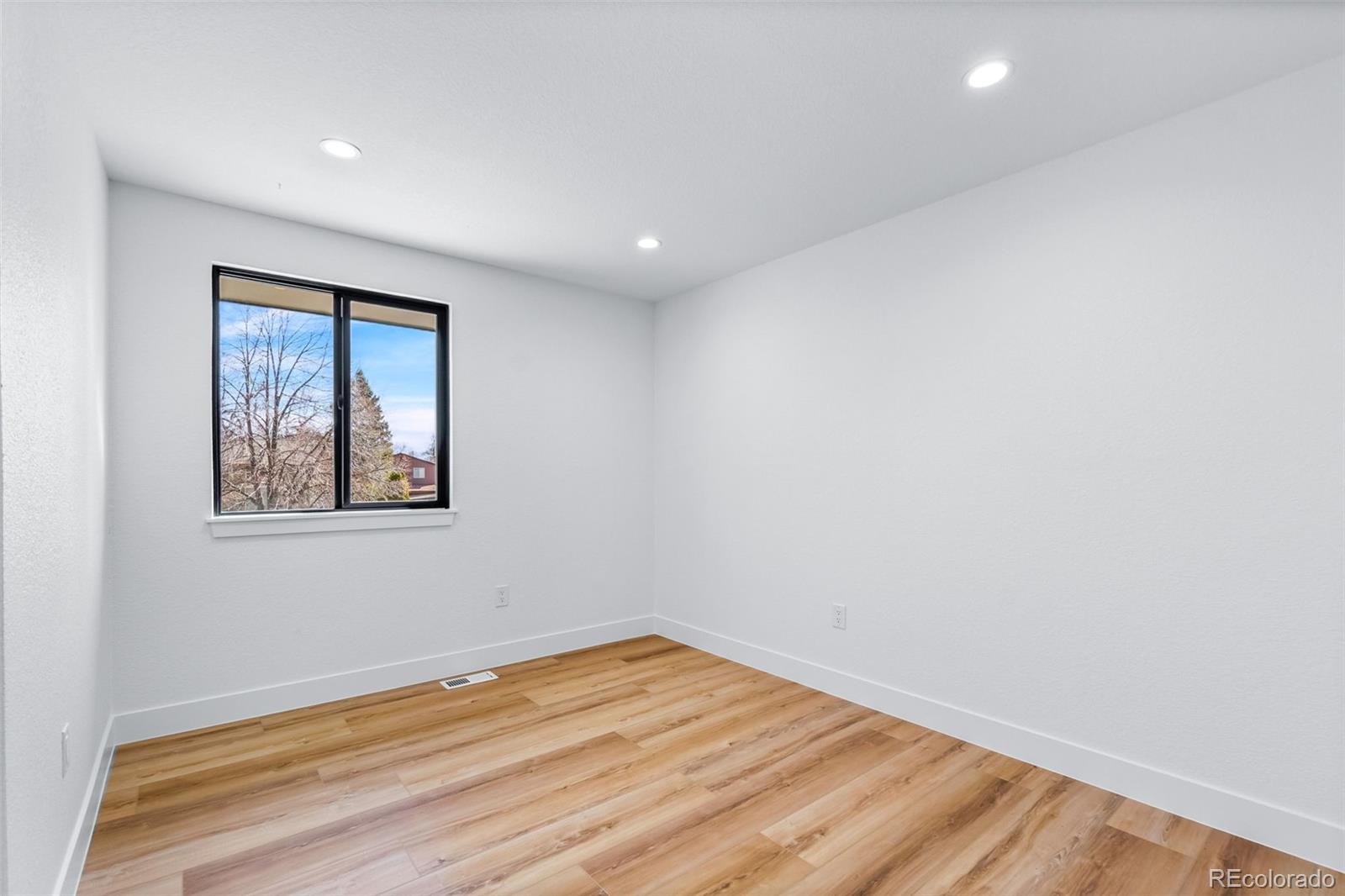 MLS Image #15 for 8243  everett way,arvada, Colorado