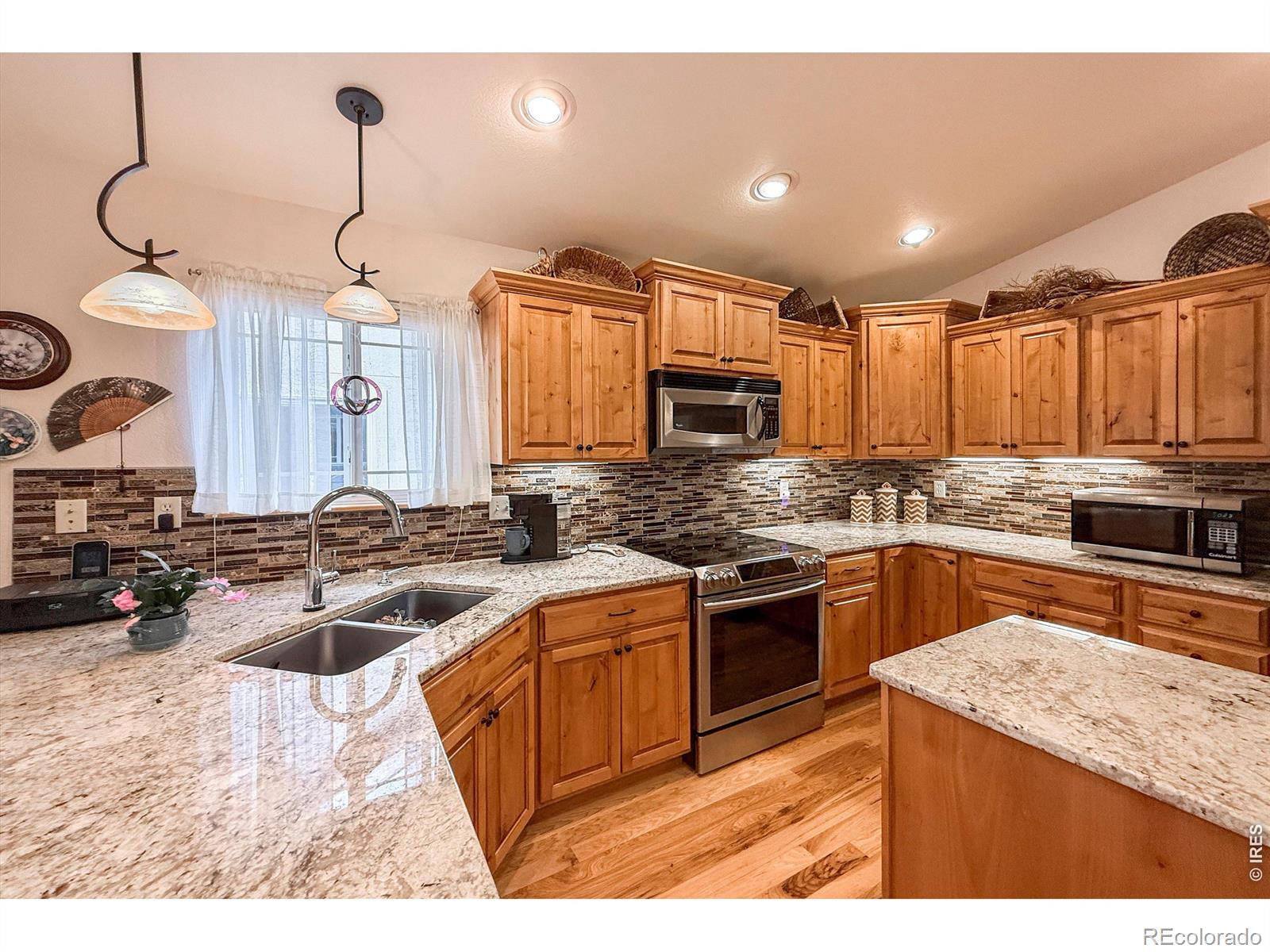 MLS Image #11 for 625  torreys peak lane,berthoud, Colorado