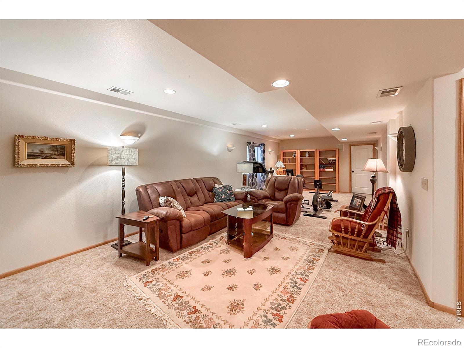 MLS Image #23 for 625  torreys peak lane,berthoud, Colorado