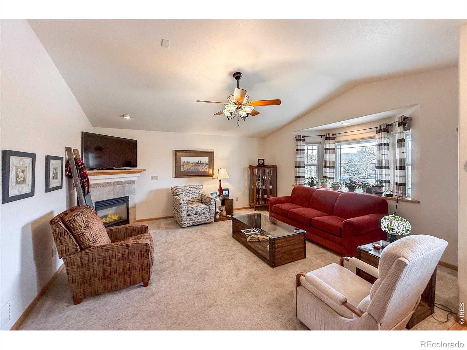 MLS Image #5 for 625  torreys peak lane,berthoud, Colorado