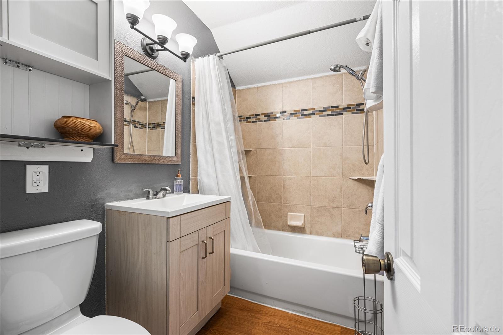 MLS Image #16 for 4391 w dakota avenue,denver, Colorado