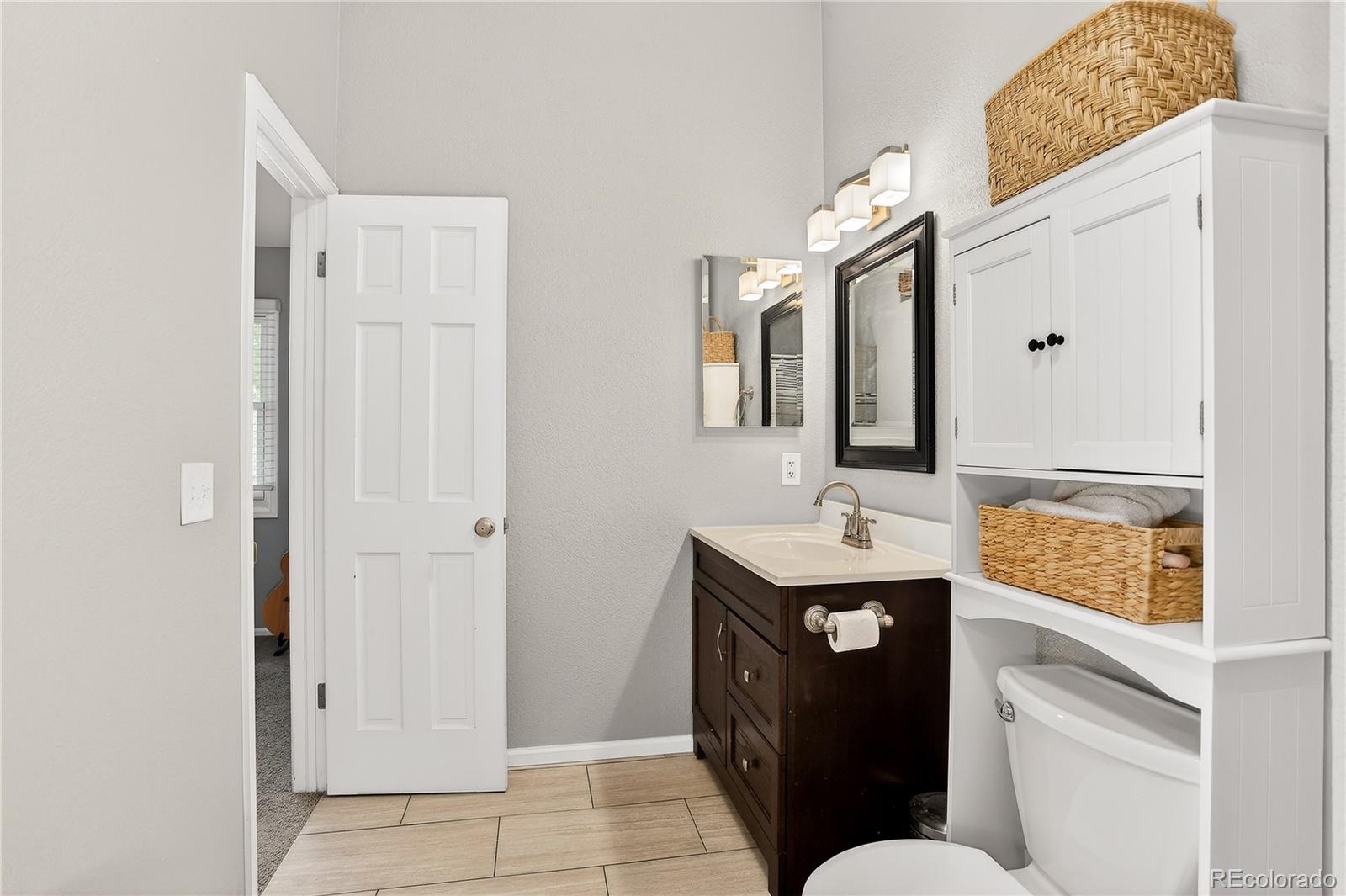 MLS Image #9 for 2302  ranch drive,denver, Colorado