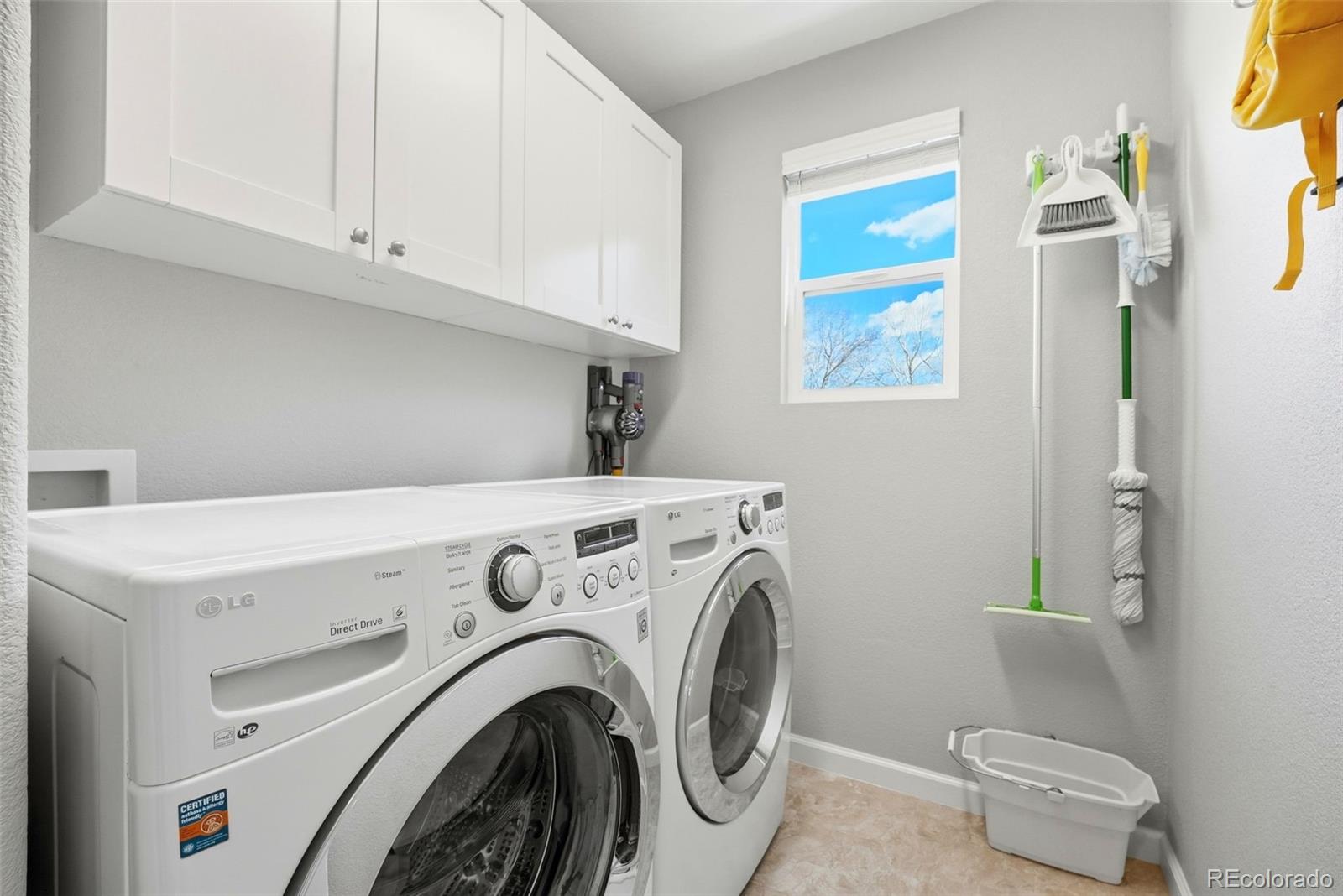 MLS Image #11 for 8318  shadow run lane,fountain, Colorado
