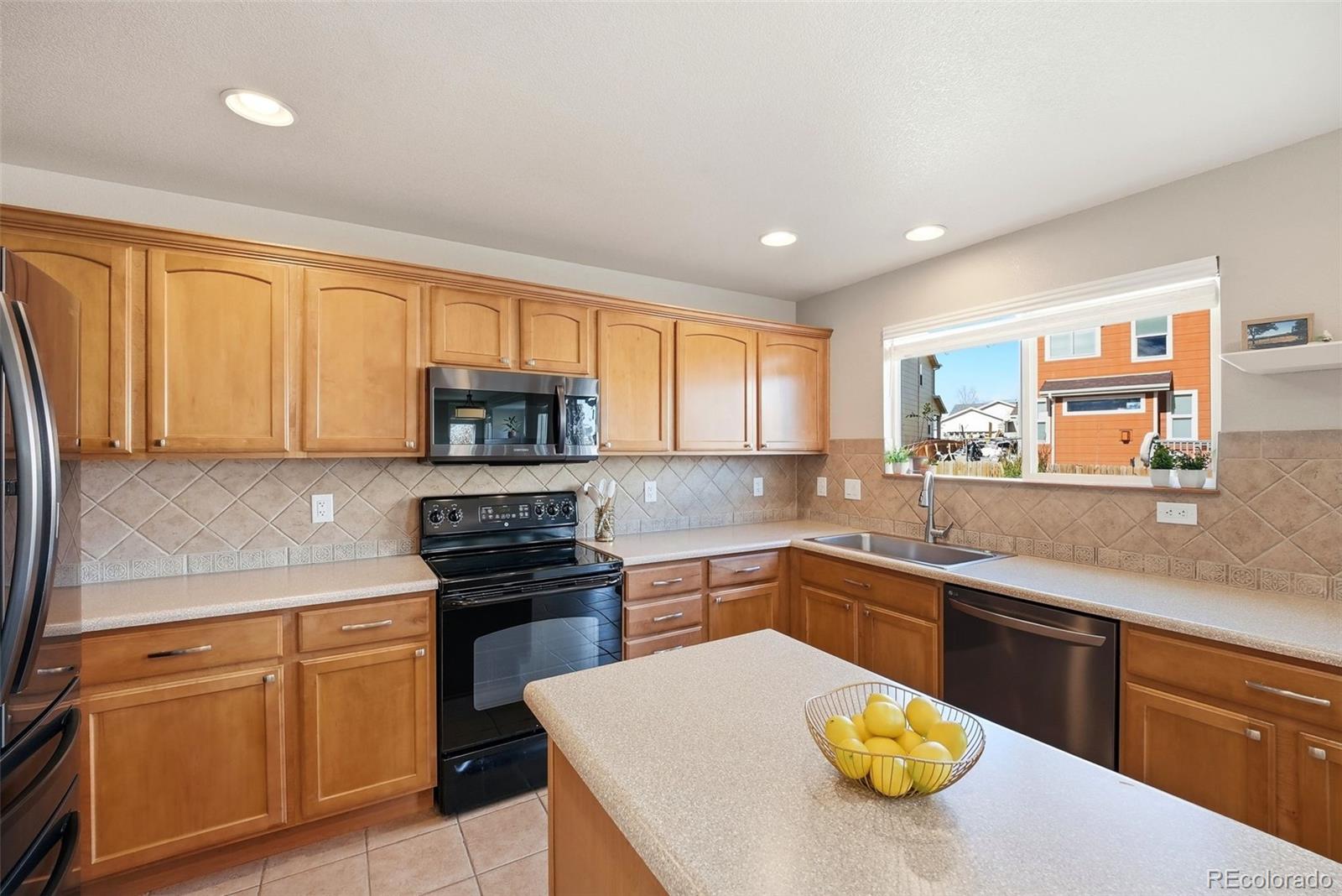 MLS Image #13 for 8318  shadow run lane,fountain, Colorado