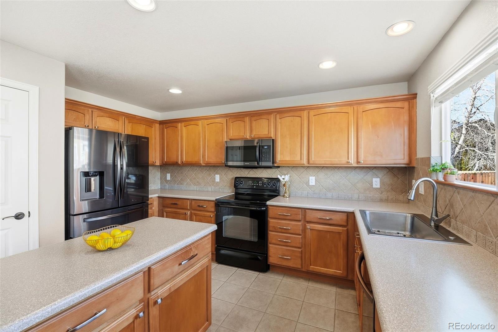MLS Image #14 for 8318  shadow run lane,fountain, Colorado