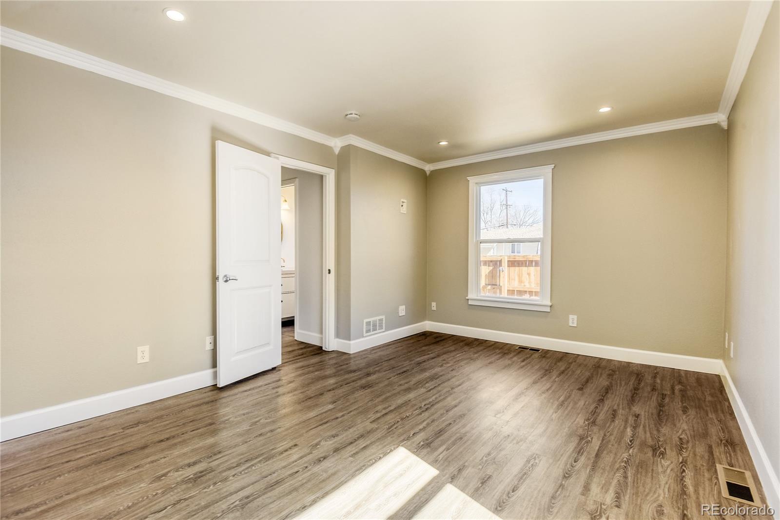 MLS Image #19 for 1994 s cherry street,denver, Colorado
