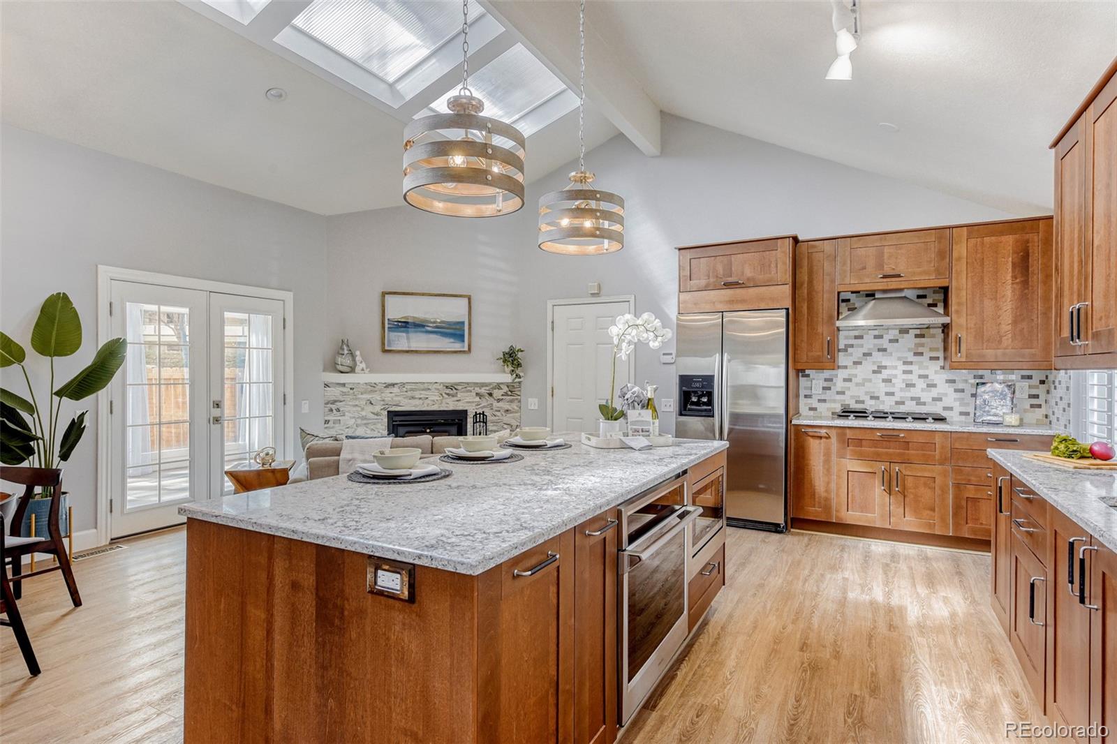 MLS Image #3 for 1994 s cherry street,denver, Colorado