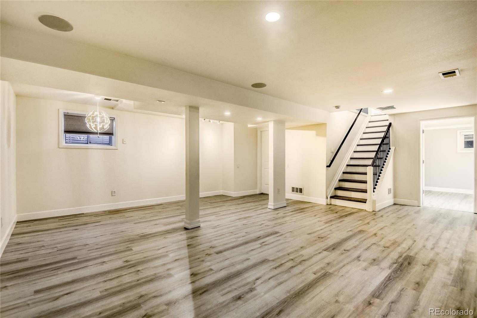 MLS Image #31 for 1994 s cherry street,denver, Colorado
