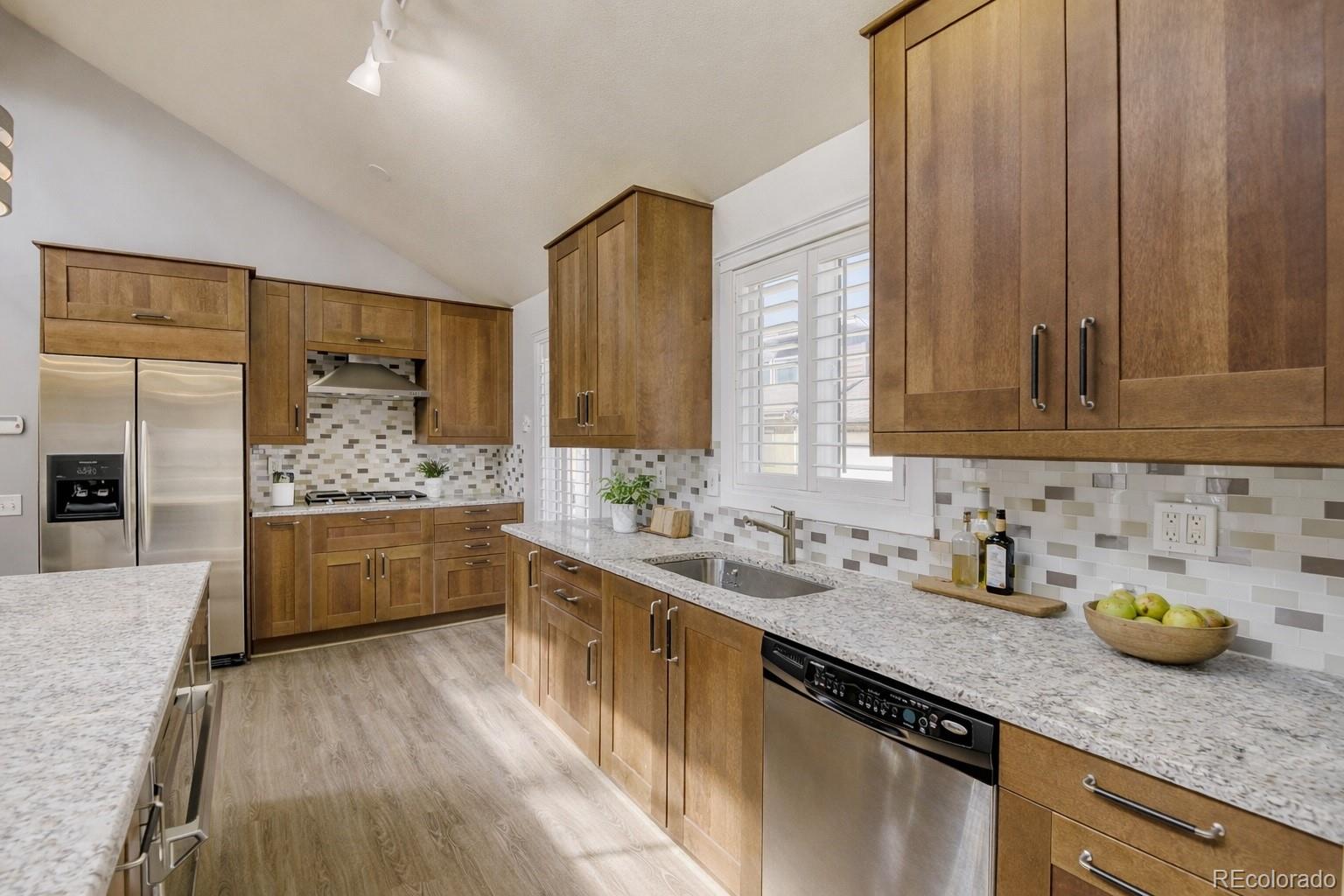 MLS Image #4 for 1994 s cherry street,denver, Colorado