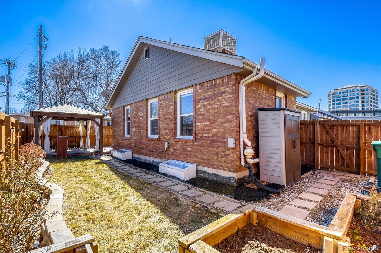 MLS Image #41 for 1994 s cherry street,denver, Colorado