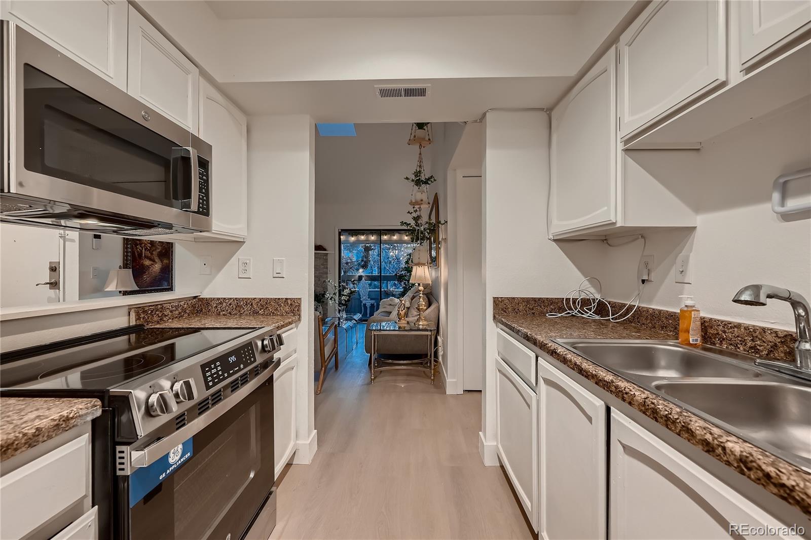 MLS Image #5 for 14495 e 1st drive c2,aurora, Colorado