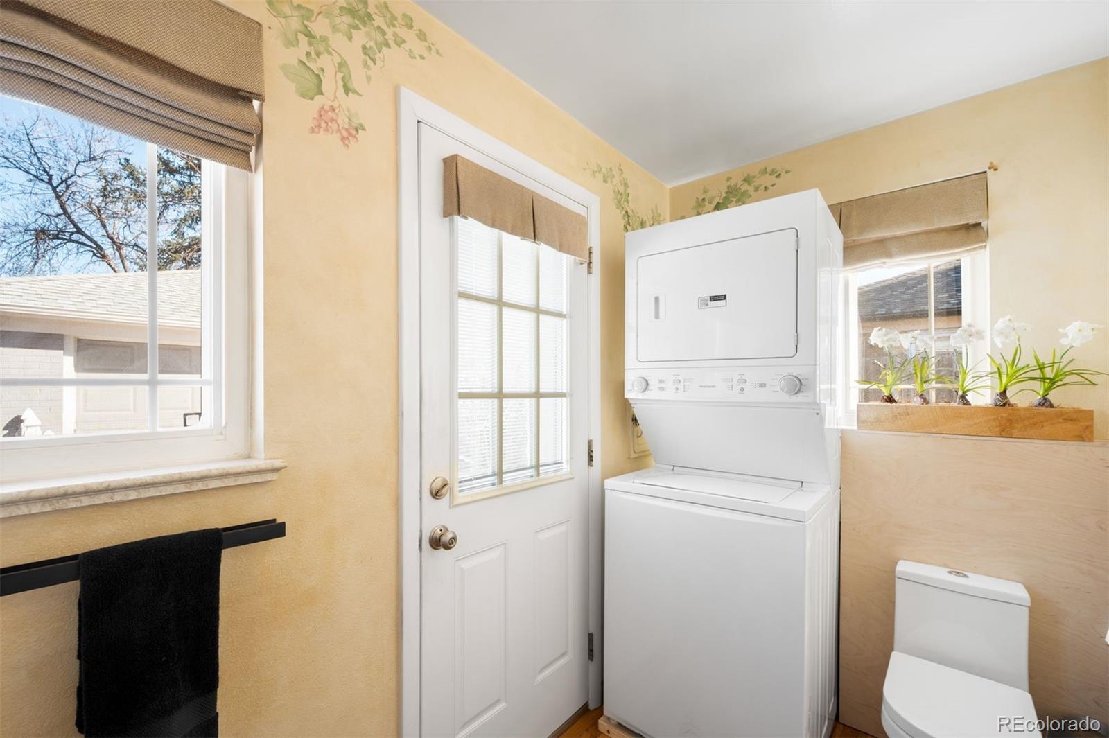 MLS Image #16 for 1030  krameria street,denver, Colorado