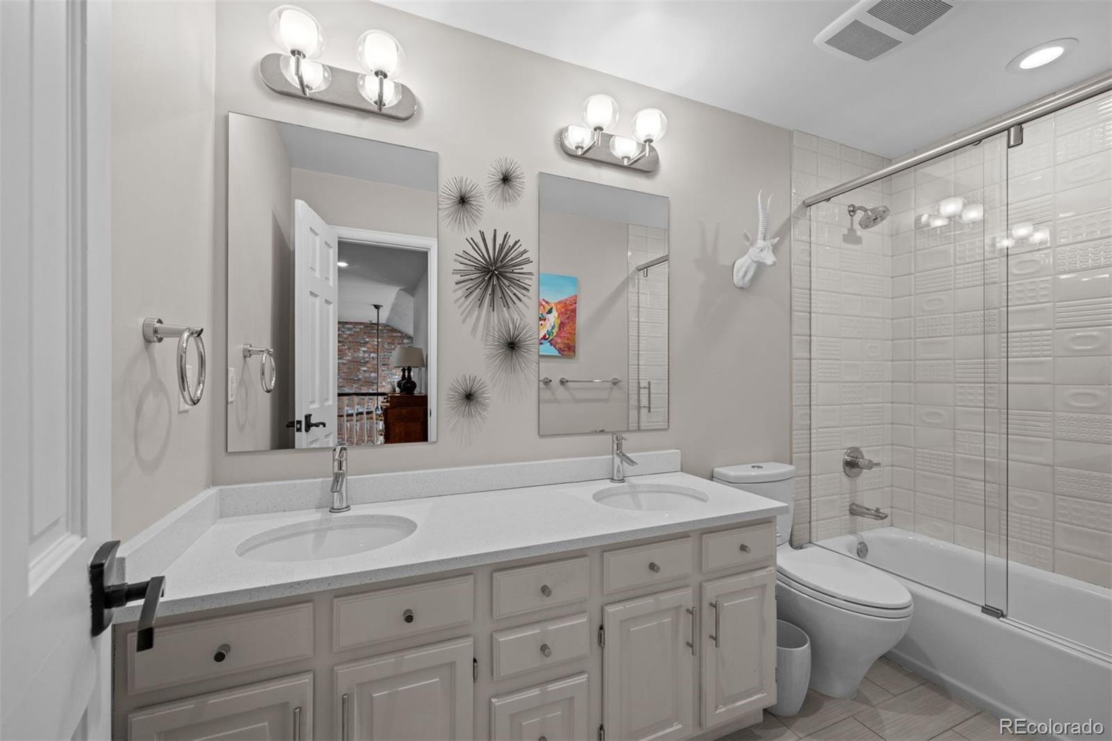 MLS Image #26 for 5289 s geneva way,englewood, Colorado
