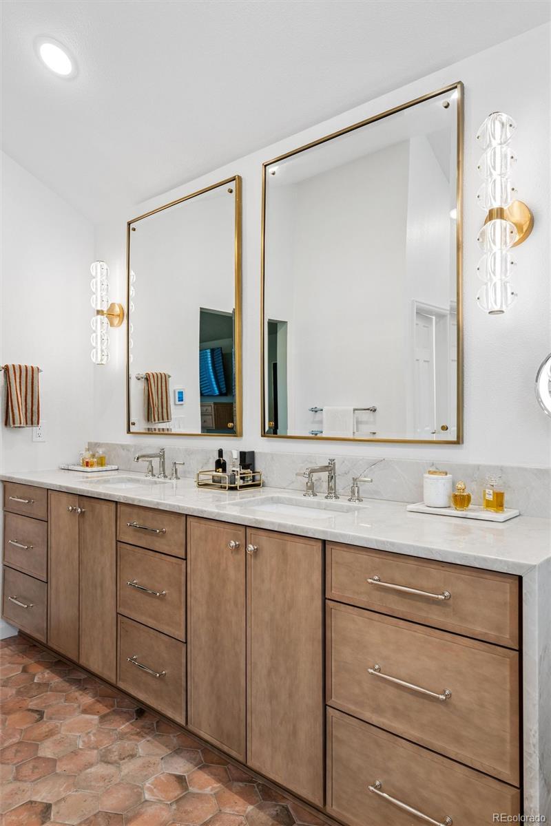 MLS Image #31 for 5289 s geneva way,englewood, Colorado