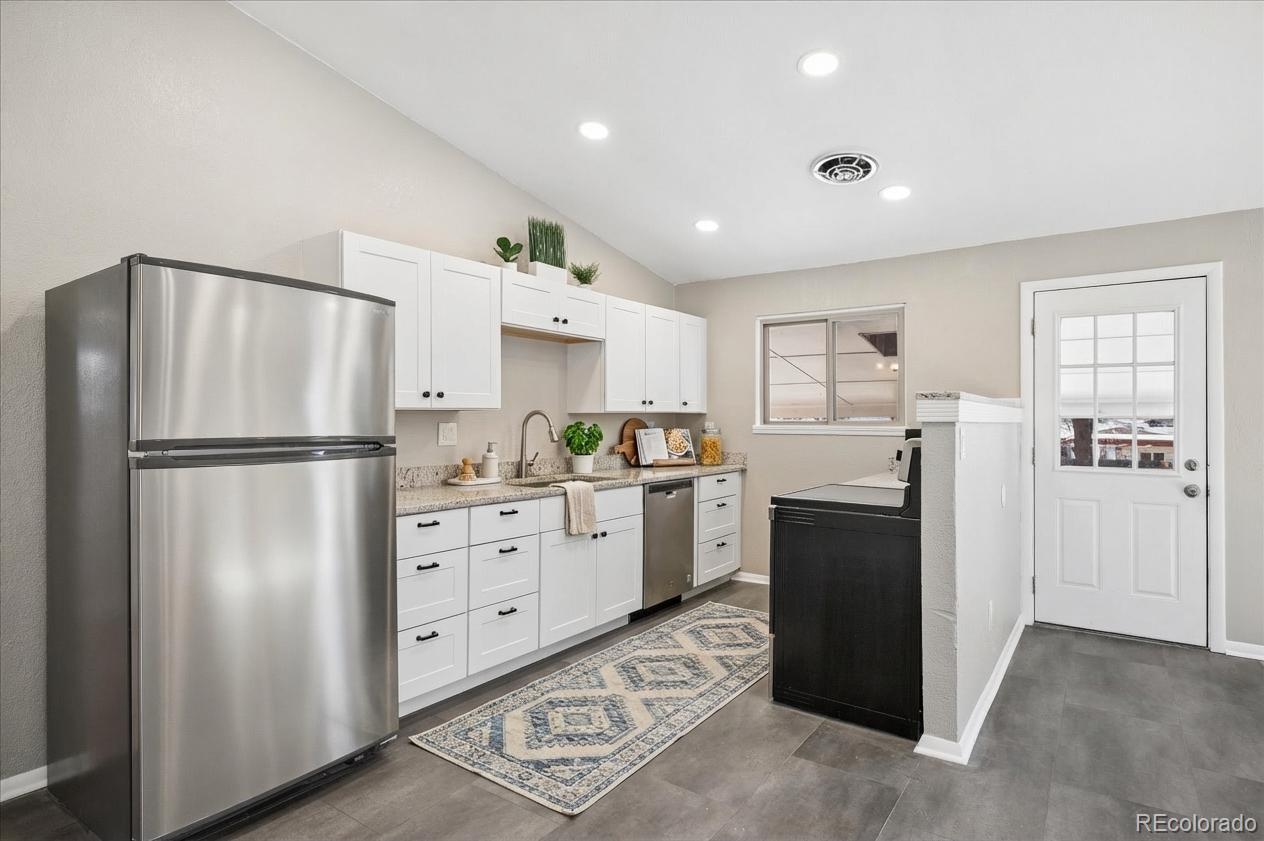 MLS Image #8 for 6040 w elmhurst drive,littleton, Colorado