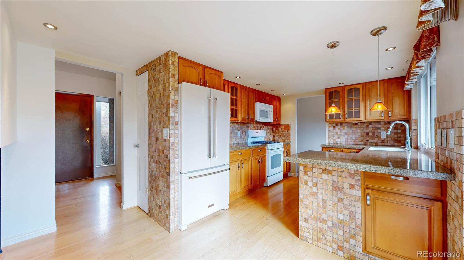 MLS Image #8 for 7841 s franklin way,centennial, Colorado
