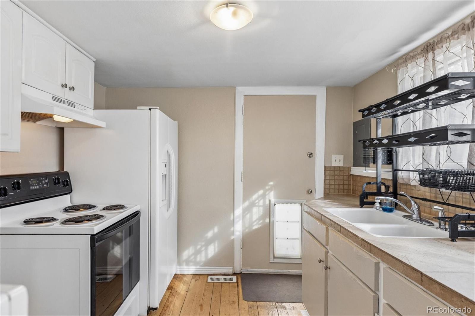 MLS Image #8 for 3924 s washington street,englewood, Colorado