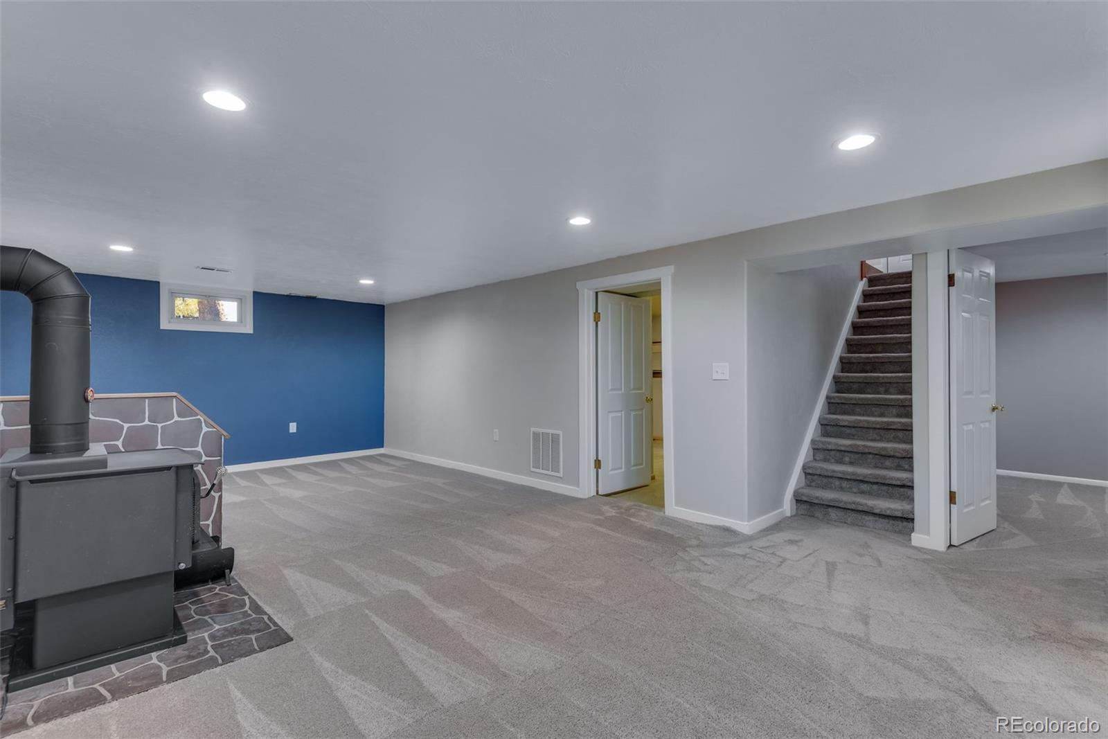 MLS Image #25 for 12617 w 6th place,lakewood, Colorado