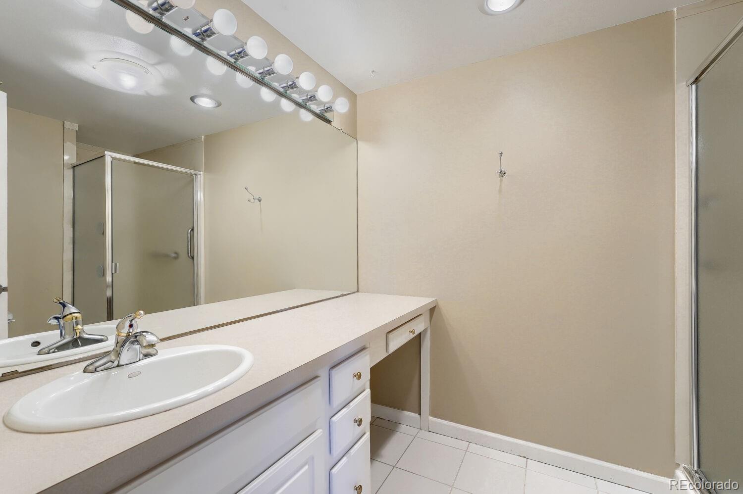 MLS Image #10 for 7877 e mississippi avenue,denver, Colorado